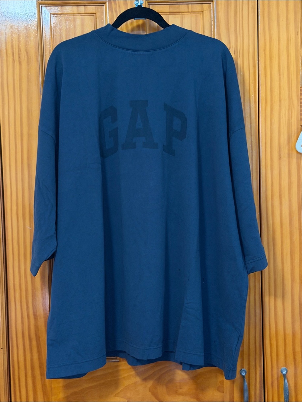Yeezy Gap Engineered by Balenciaga Dove 3/4 Sleeve Tee Dark Blue Size L NWT